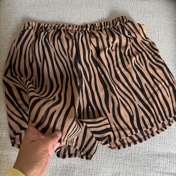 Tan and black zebra print shorts - Picture 2 of 2
